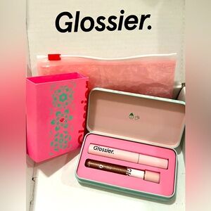 BNIB-VERY RARE ⭐️GLOSSIER ⭐️ LIMITED EDITION EYES STAR KIT- Xmas Capsule 2022